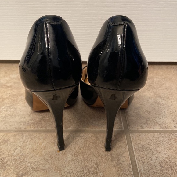 Black Patent Leather Heels - Picture 5 of 9